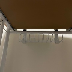 【今日明日引き渡し】 バウヒュッテ　昇降式 スタンディングデスク 幅70×奥行き45の画像