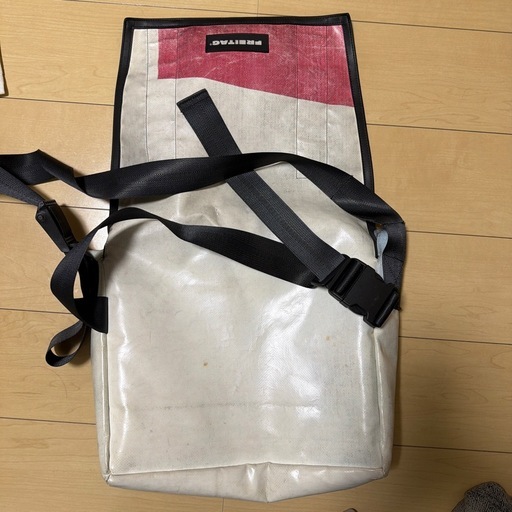 FREITAG フライターグ　F12 DRAGNET メッセンジャー
