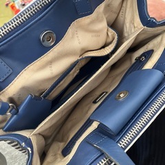 GUESS バッグの画像