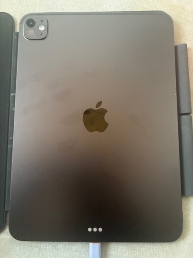 iPad Pro M5　ほぼ
新品