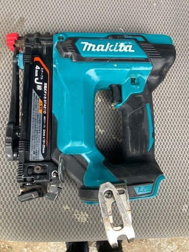マキタ充電式タッカー　本体のみ