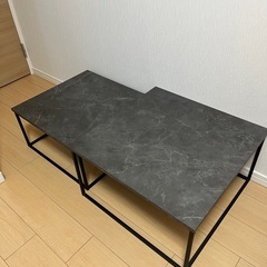 サイドテーブルの画像