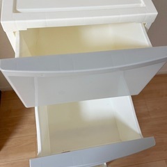 ニトリ 壁付きチェスト ピーディーシーヴォ 5段(グレー)の画像