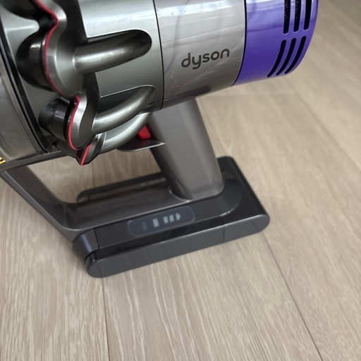 家電 Dyson V10 Fluffy SV12FF