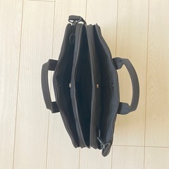 旅行バッグとPCバッグセットの画像