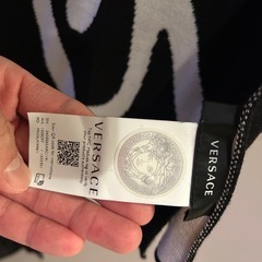 ヴェルサーチ　マフラー
の画像