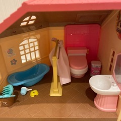 シルバニアファミリーお家と小物の画像