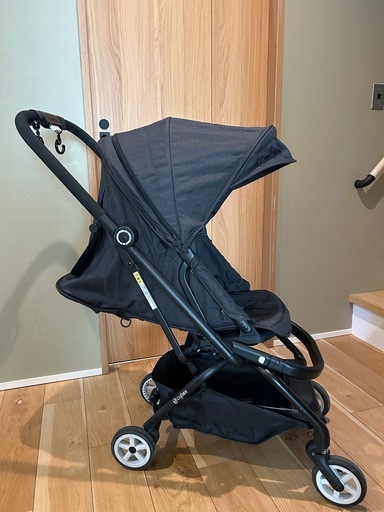 【値下げしました】Cybex ブラック イージーSツイスト