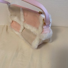ふわふわ付き
ショルダーバッグの画像