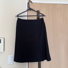 レディーススーツ　（クリーニング済み）の画像