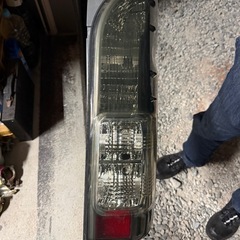 ハイエース　社外テールランプ　スモークテール
の画像