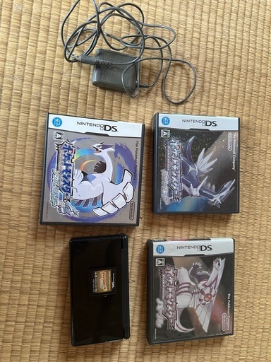 ニンテンドーDSライト　ポケモン付き他ソフトあり