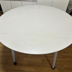 ニトリ　KDテーブル　つくえ
の画像