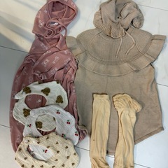 【まとめ売り】ベビー女の子　　スタイ　ロンパース　など　の画像