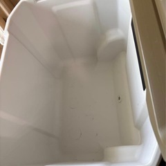 『URBS別注』COLEMANホイールクーラー60QT クーラーボックスの画像