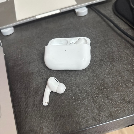 AirPodsMac純正イヤホンほぼ未使用