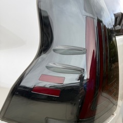 ランドクルーザープラド150 後期　スモークテールランプ　左右セットの画像