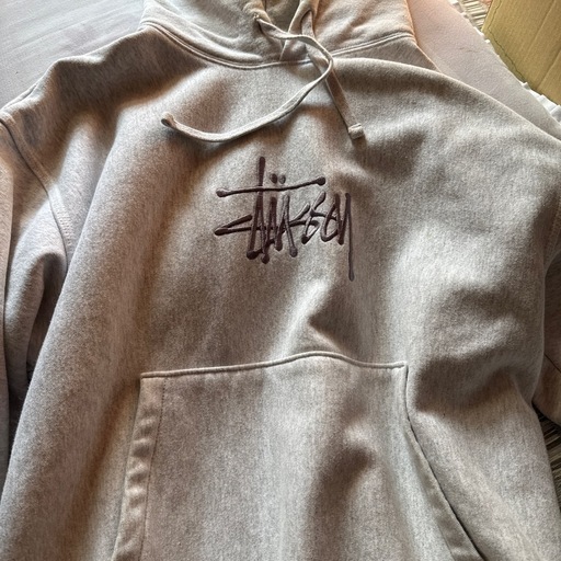 STUSSYパーカー