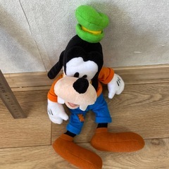 ディズニー グーフィー ぬいぐるみの画像