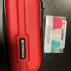 ダーツ(ケース、予備フライト付き)の画像