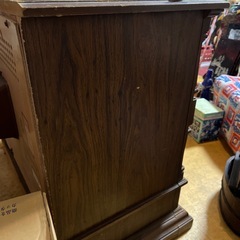 アンティークブラウン管テレビの画像