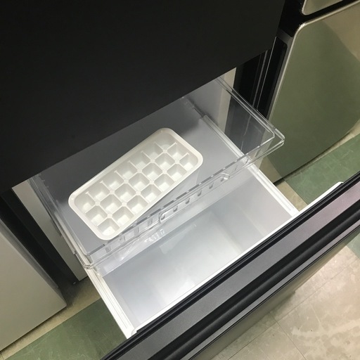 ジャングルジャングル貝塚店　冷蔵庫　パナソニック　2024年製　黒　ブラック　右開き　2ドア　間冷式　ファン式　180L 製氷皿　リサイクル　貝塚市　二色浜