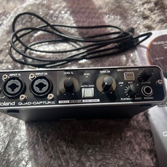 Roland QUAD-CAPTURE オーディオインターフェースの画像