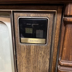 アンティークブラウン管テレビの画像