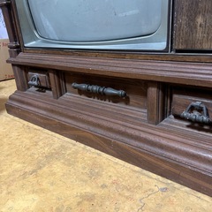 アンティークブラウン管テレビの画像