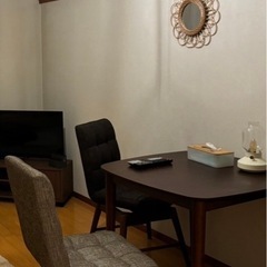 【0円・無料】ニトリ ダイニングテーブル＋回転式チェア2脚セットの画像