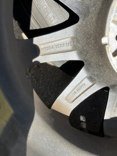 スタッドレス付きホイール WINTERMAX 195/65R15  6.5J