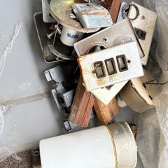 鉄、真鍮、木材、陶器など回収お願いします！の画像