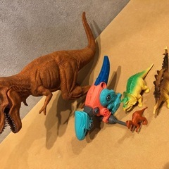 恐竜おもちゃの画像
