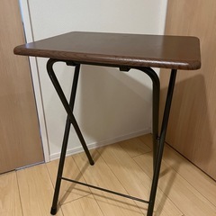 机(折り畳み可)の画像