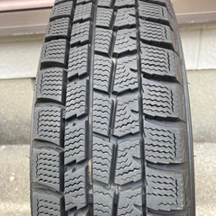 13インチ　スタッドレスタイヤの画像