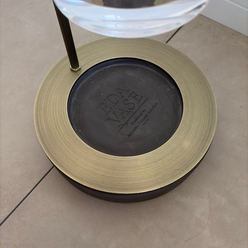 「枝もの」をコンパクトに飾るEDA VASE