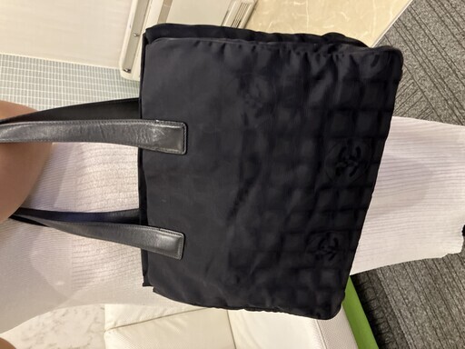 CHANEL シャネル ニュートラベルライン トートMM ナイロン ブラック シリアルシール有（7790702） トートバッグ