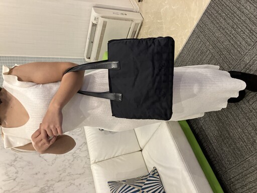 CHANEL シャネル ニュートラベルライン トートMM ナイロン ブラック シリアルシール有（7790702） トートバッグ