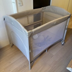 ベビーベッド　オムツ交換台　ゆりかご3点セットの画像