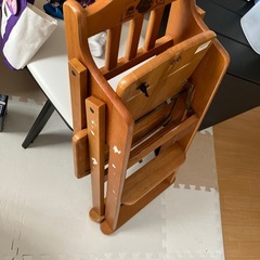 子供椅子　傷ありの画像