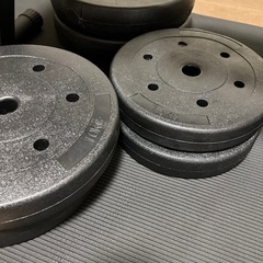 【美品】トレーニングベンチ バーベル・ウェイトプレート付き 80kgの画像