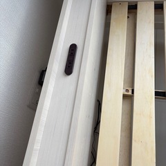 【お譲り先決定しました】ベッドフレームの画像