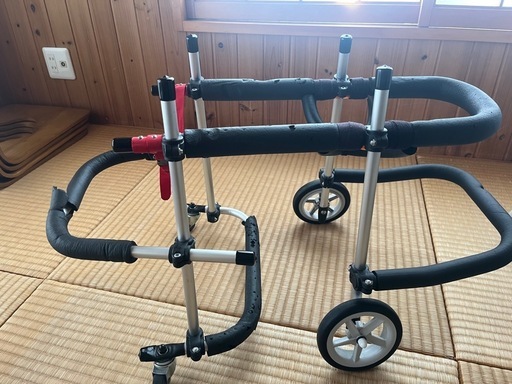 愛犬用車椅子