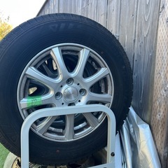 スタッドレスタイヤ　ホイール付き　DUNLOP 185/70 R14 ４本 の画像