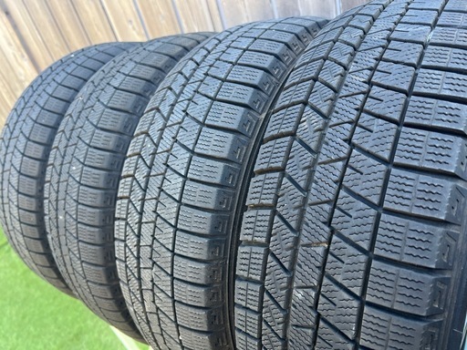 スタッドレスタイヤ　ホイール付き　DUNLOP 185/70 R14 ４本