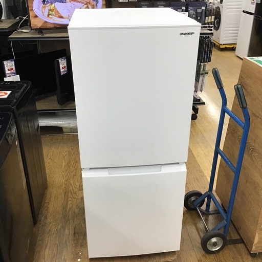 #A-81【ご来店頂ける方限定】SHARPの2ドア冷凍冷蔵庫です