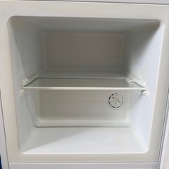 アイリスオーヤマ32L小型冷凍庫 PF-A32FD-W 2021年製 (プロハーツ