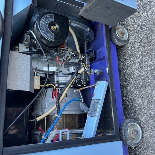 コマツ　KW150B ウエルダー