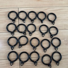 【取引中】突っ張り棒 +リング20個セットの画像