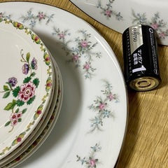 食器セットの画像